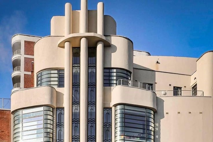 КОНСТРУКТИВИЗМ В СОВРЕМЕННОМ ИСПОЛНЕНИИ