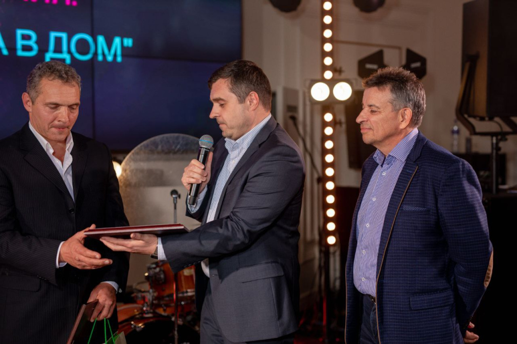 photo_5433745649851039148_y.jpg photo_5433745649851039148_y.jpg